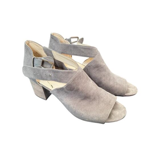 NINE WEST Groovy Go Suede Block Heels Cutout & Buckle Gray Taupe Greige Size 8 - Picture 2 of 10